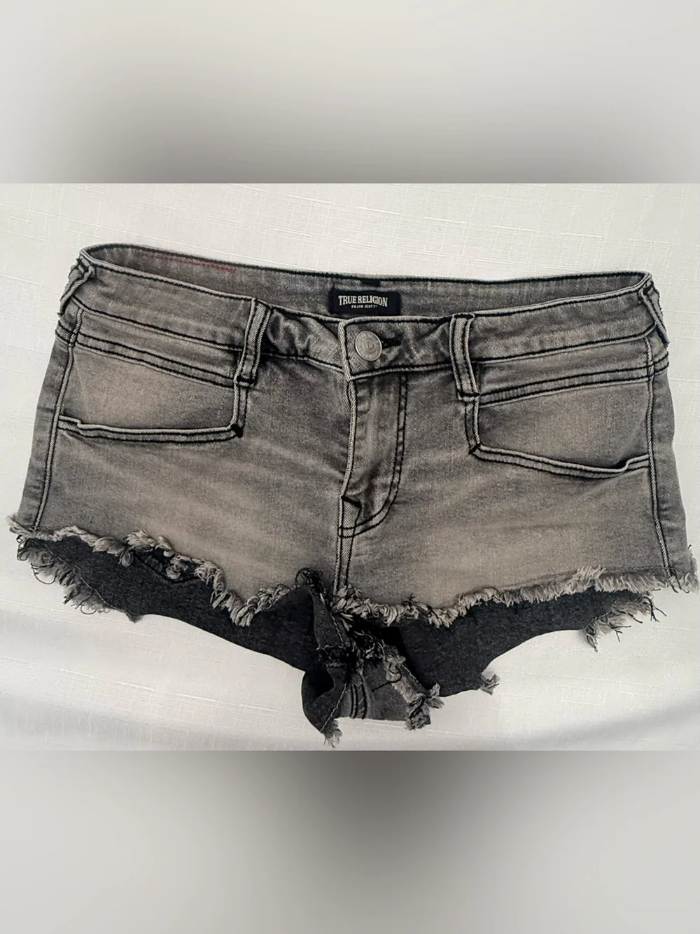True Religion Women’s Gray Distressed Cutoff Denim Shorts Size 28